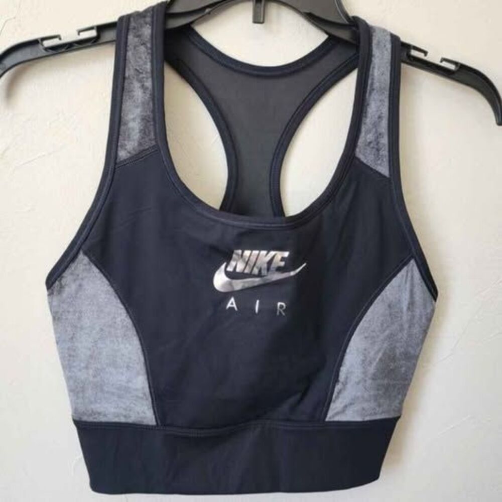 Under Armour & Nike Womens Bundle Size Large - Picture 2 of 6